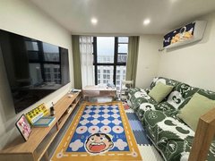绵阳涪城火车站高新区精装LOFT 一室一厅 带衣帽间出租房源真实图片