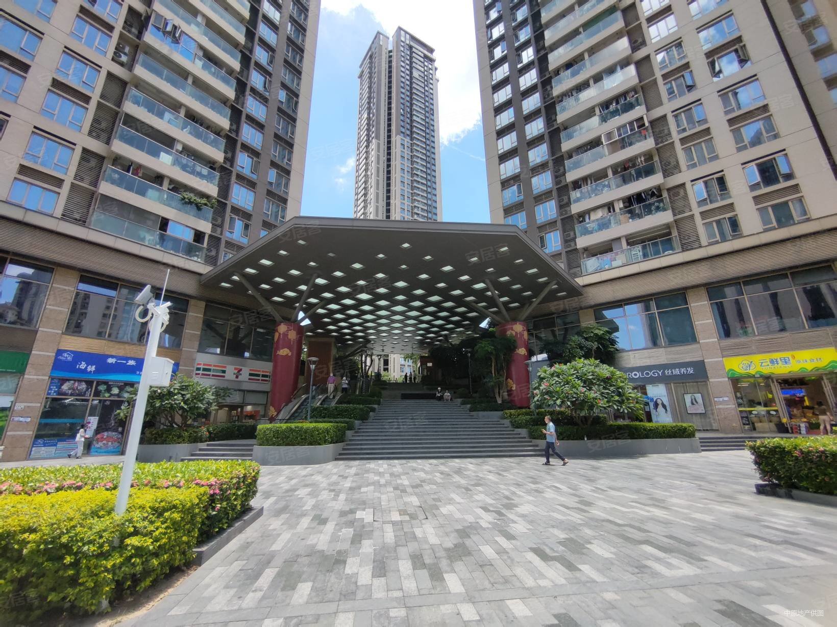 华润城润府一期3室2厅2卫88.79㎡东南1172万