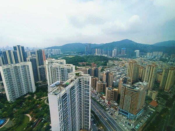 珠海香洲南屏天朗海峰天朗海峰写字楼高层景观好,房子保养好,可注册