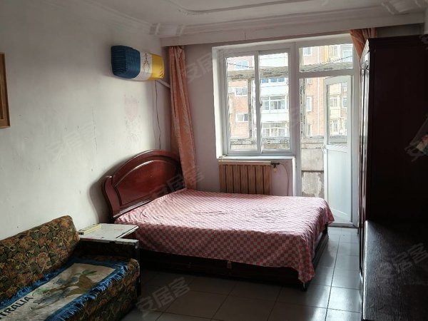 天津河东东新街天泉西里万新村武警医院对面5楼两室出租1400月出租