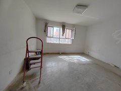 喀什喀什市喀什城区汇城新时代一期，一室一厅，空房有床，可以洗澡做饭出租房源真实图片