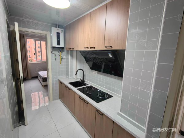 满五 近地铁 南北通透 板楼 有电梯 楼层好,海尚东苑二手房,230万,1室