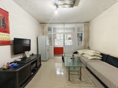 巴音郭楞库尔勒新市区石化大道旁现代名苑一楼一室一厅简单装修。出租房源真实图片