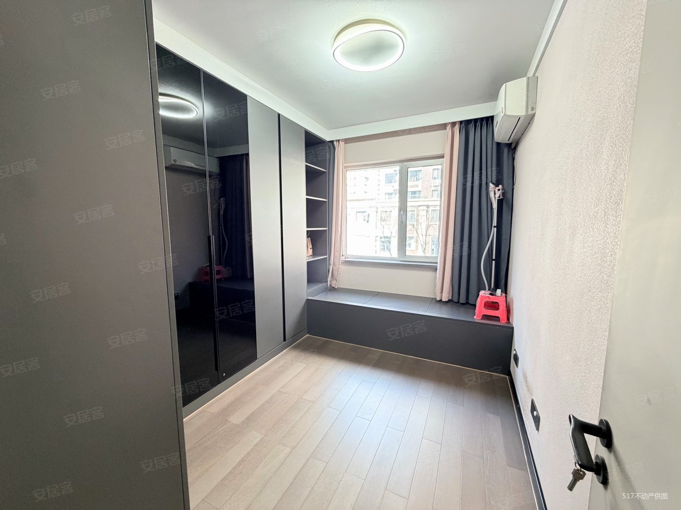 百年华府3室2厅2卫117.95㎡南北69万