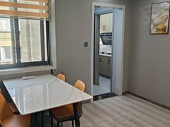 嘉兴平湖平湖市区市中心，大润发附近，3室，豪华装修，楼层，地段好出租房源真实图片