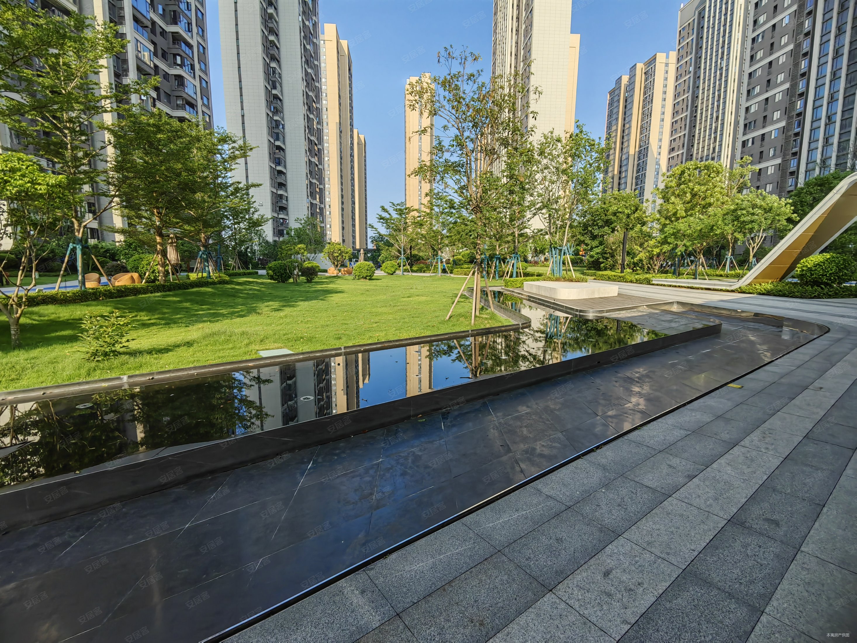 招商花园城  乐活岛 地铁口 精装四房