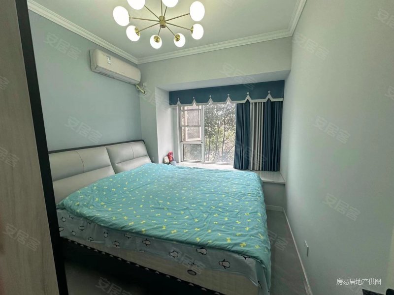 金誉兰庭洋房精装套四双卫近医院次新小区精装可拎包入住