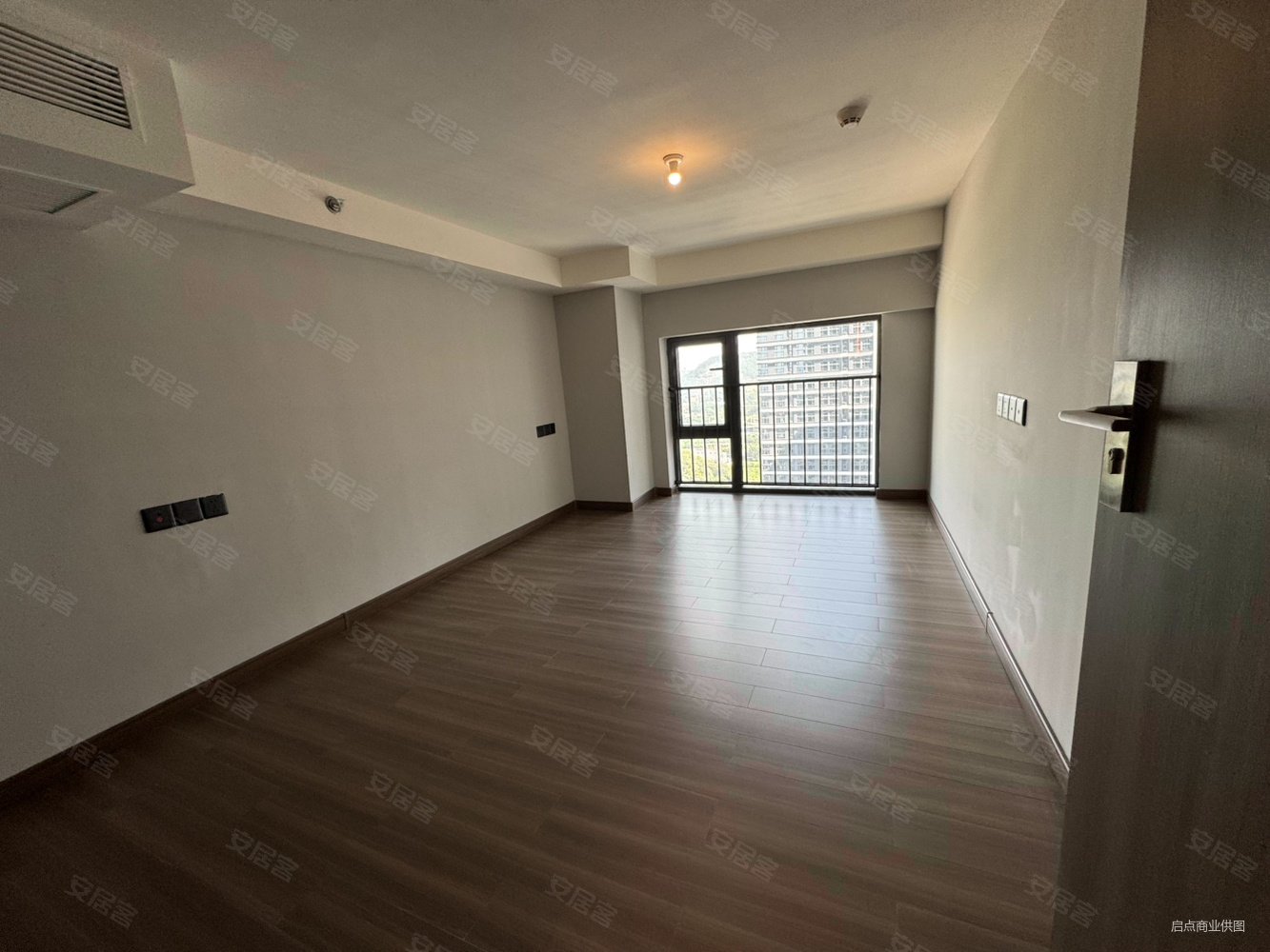 保利时区(商住楼)3室2厅2卫80㎡东南80万