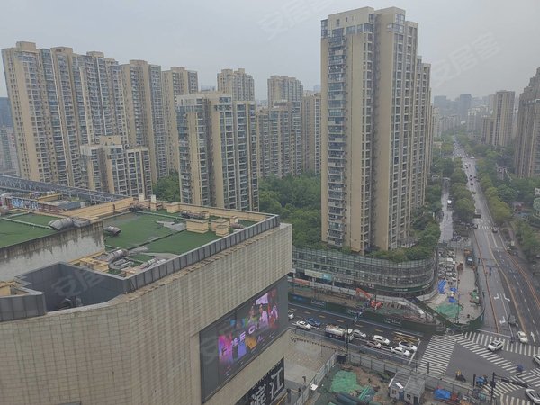 【多图】龙湖春江郦城,区政府租房,滨江天街旁新出一套高层大三房带
