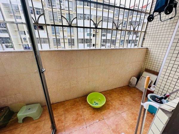 【多图】春晖花园,梅华租房,近一中西门凤凰小 头回租 南北通双阳台