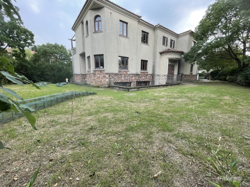 地铁口,檀香园,独栋,2299万!场地有800平,临河好位置