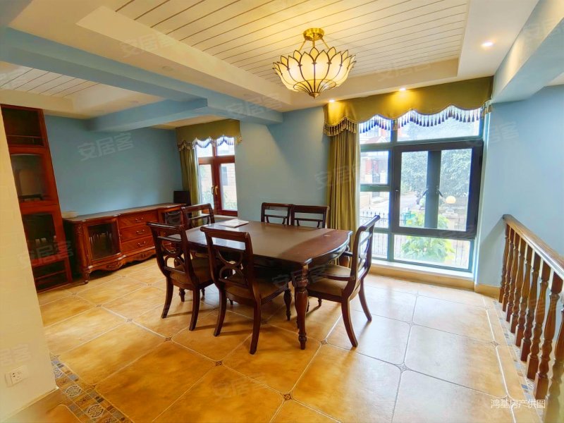 主路上进出方便,绿地兰宫二手房,328万,5室2厅,2卫,248平米-南昌安居