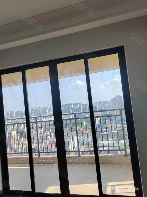 中海御锦公馆地铁口环境不错太阳光线好诚心出售