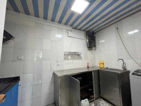 【多图】怡景大厦,临江门租房,解放碑 临江门 附二院旁 可租民宿 住家