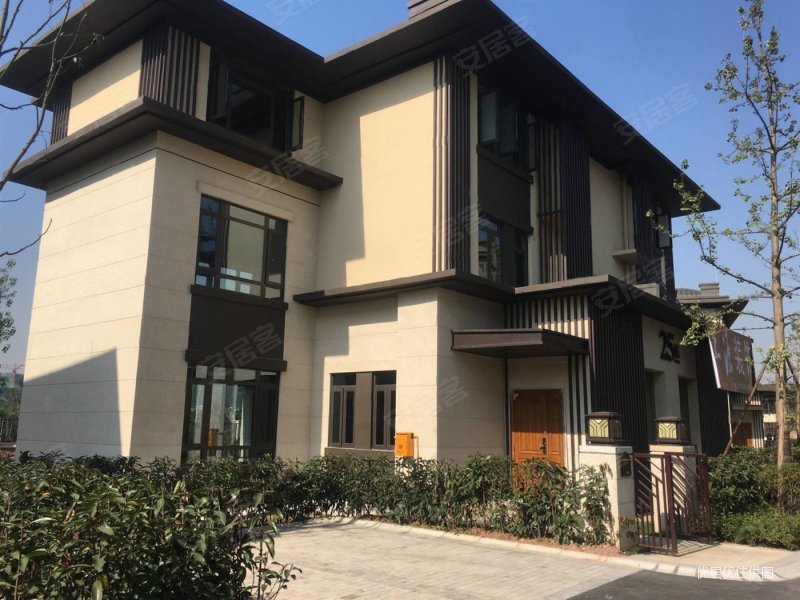 融创旁新开别墅!洋房价格买叠拼!200万私家别墅层层带露台!