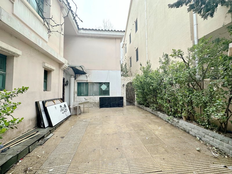 土地402平米,地上二层,嘉林花园(别墅)二手房,3800万,5室2厅,5卫,226.