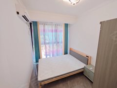 巴中经开区黄家沟无中介！月付！可短租！经开万达 王府井 大单间 押一付一出租房源真实图片