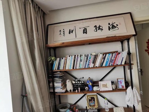 东方盛景漂亮两室干净卫生出次出租房源采光好,南北通透