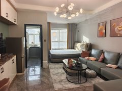 银川贺兰朔方北街月湖湾锦程公寓，一室一厅，年租一万一包物业电梯费出租房源真实图片