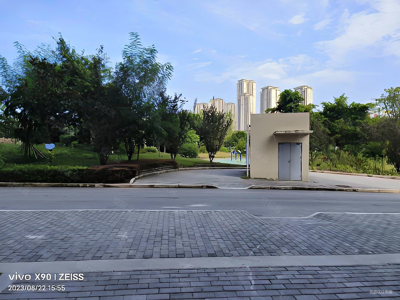 天邻山水北区精装三房价格70多颗巴适得很