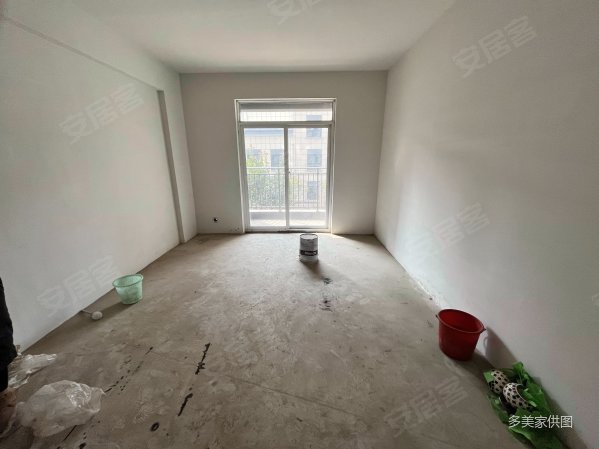 花山学府小三居近地铁朝南有电梯正规商品房购物方便