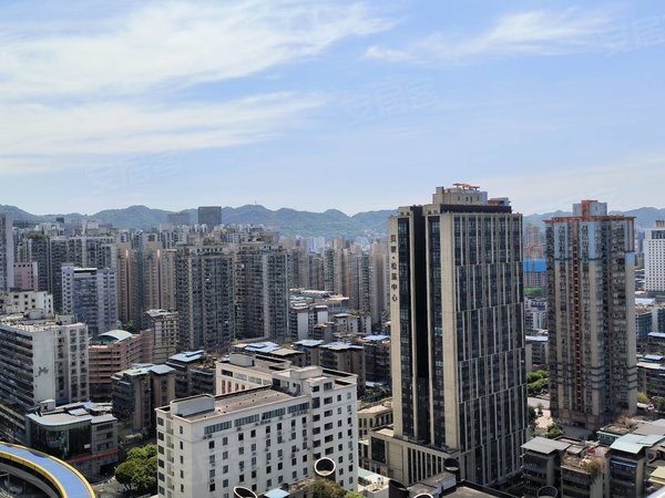 重庆南岸南坪西路上海城南坪上海城 精装三房 拎包入住 带两个外阳台