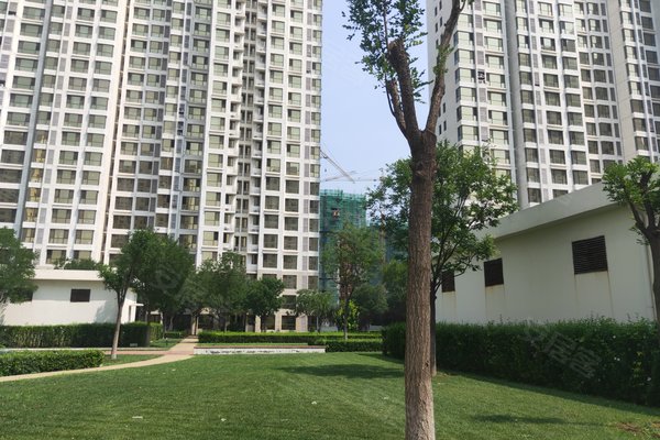 经纬城市绿洲华清家园