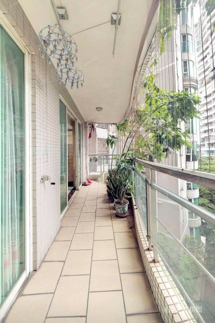 富力御龙庭3室2厅2卫108.69㎡南720万