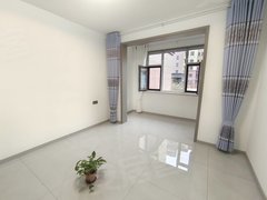 固原原州新时代购物中心宏浩天城精装修空房出租，两室两厅一卫出租房源真实图片