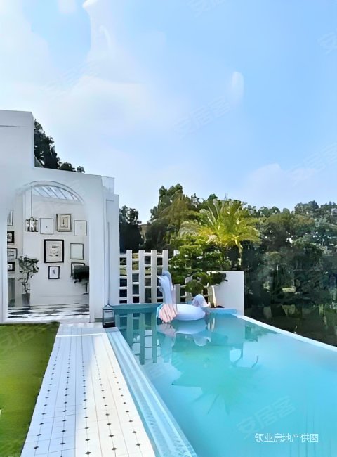 锦官丽城亲水湾(别墅)4室2厅4卫269㎡南北545万