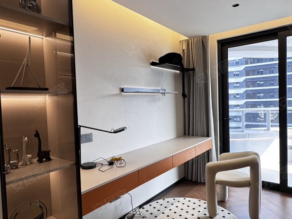 金华东阳横店南江玺南江玺4房改2房，大横厅，带地暖，管家式服务，可短租出租房源真实图片