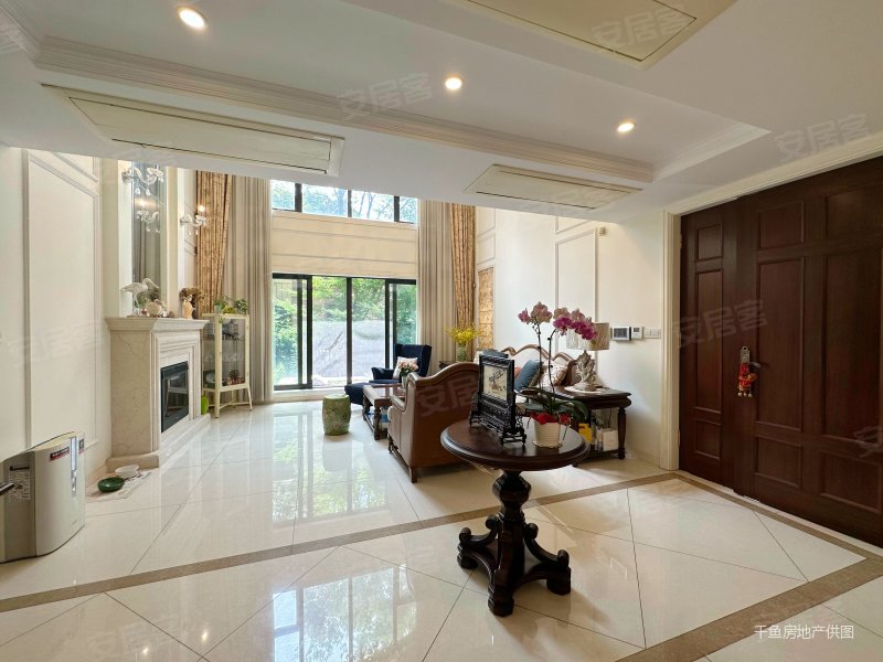 上海房产网>上海二手房>宝山二手房>顾村二手房>保利叶语(一期别墅)>