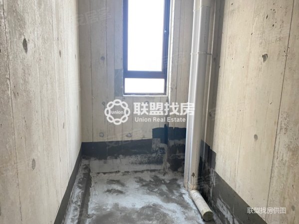 碧桂园中央上城5室2厅2卫126㎡南北68万