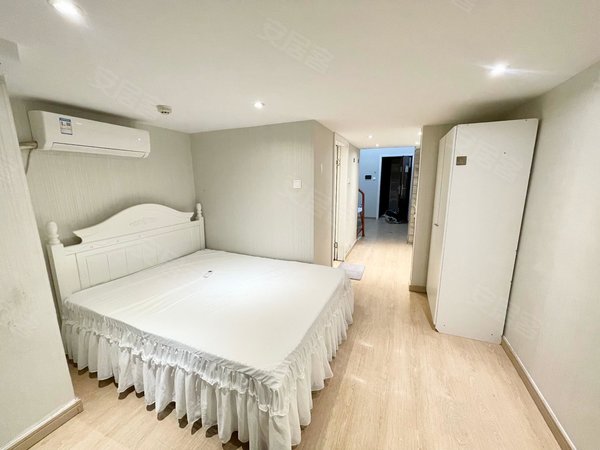 东亚新干线loft公寓图片