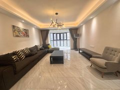 武汉武昌中北路新上大房！汉街 安顺家园 精装大四房 南北通透 一梯一户出租房源真实图片