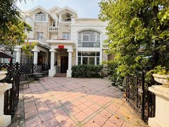 佛山顺德顺德碧桂园笋租！五房两层半罕见联排干净整洁，保养新靓，看房方便有钥匙出租房源真实图片