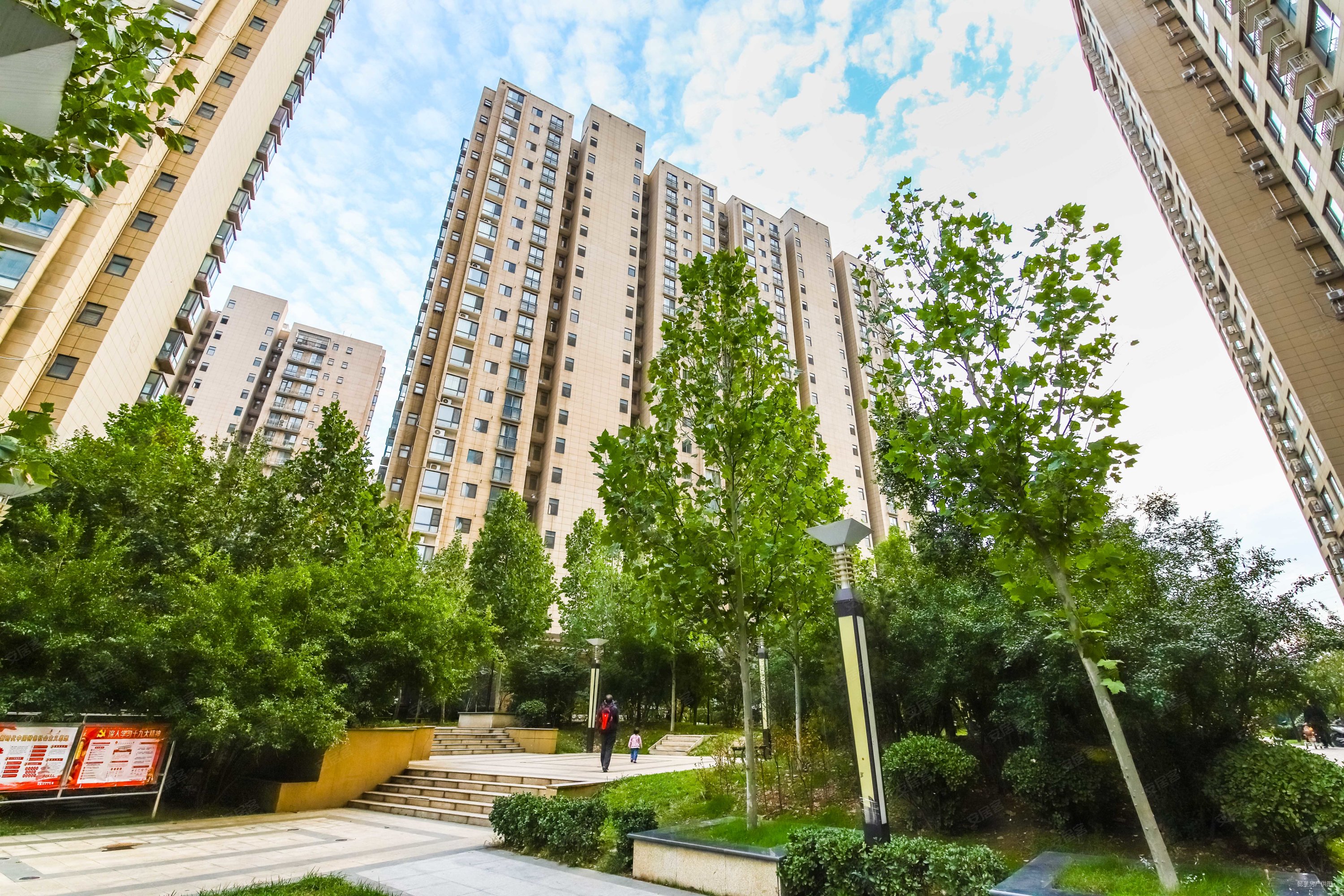 京熙帝景达园3室2厅1卫102㎡南北106万