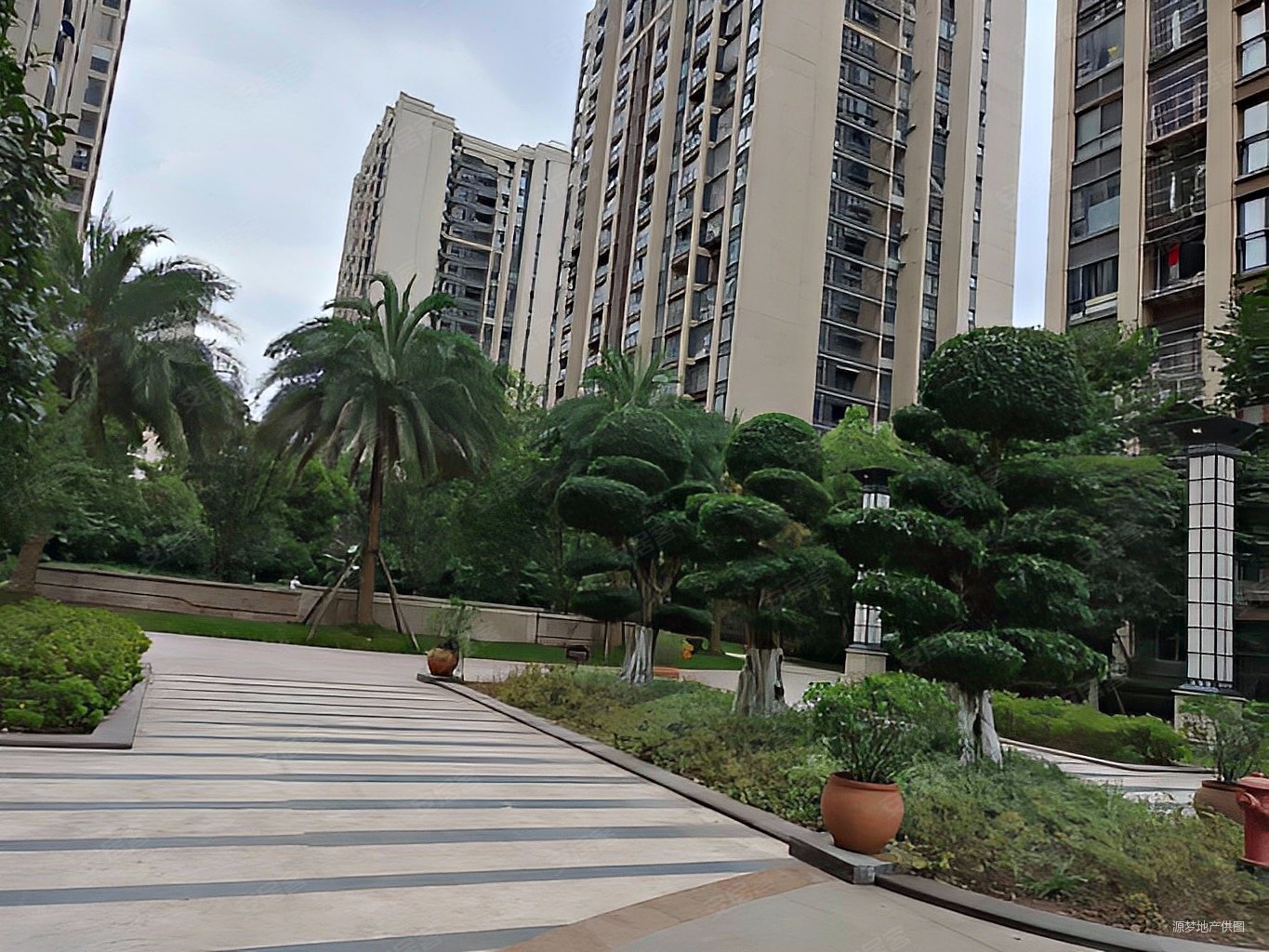 滨江一号精装两房全江景,中渝滨江壹号(c区)二手房,90万,2室2厅,1卫