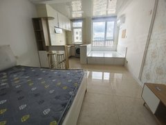 威海经区汽车站青岛路旁 车站旁 南向精装修 随时看出租房源真实图片