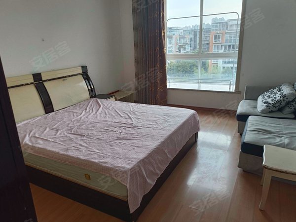 无中介可月付1号线华阳地铁口人民医院缤纷广场