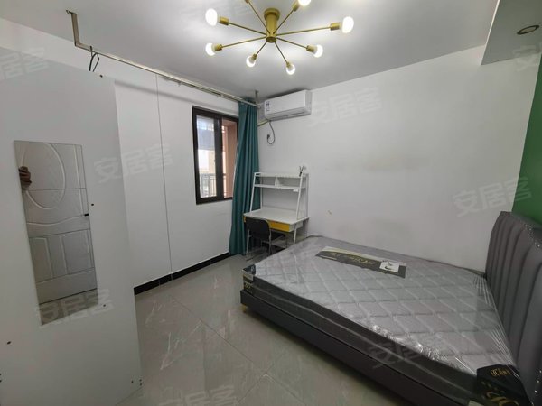 上海浦东康桥东康名苑东康名苑,临近昌硕,可短租,家具家电齐全,房租月