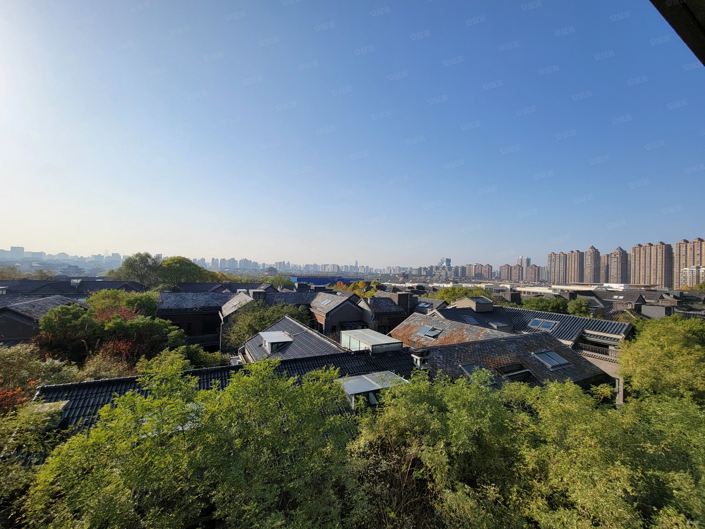 西安房产网>西安二手房>曲江新区二手房>大唐芙蓉园二手房>华侨城108