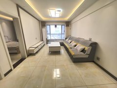 庆阳西峰西峰城区北区精装电梯房！领包入住！停车方便！随时可以看房出租房源真实图片