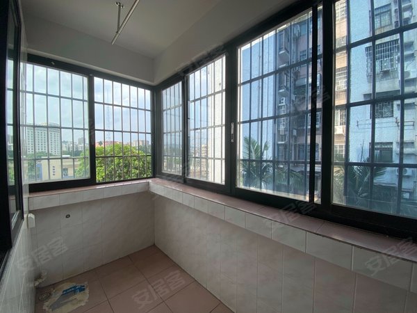 广州天河燕塘燕塘大院实拍3 6号线 燕塘站 燕塘大院 民用水电 毕业生