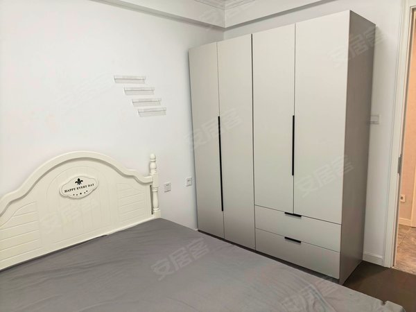 徐州鼓楼九龙湖新城玖珑湖急租新城玖珑湖电梯房 精装修 家具家电齐全 包物业随时看出租房源真实图片