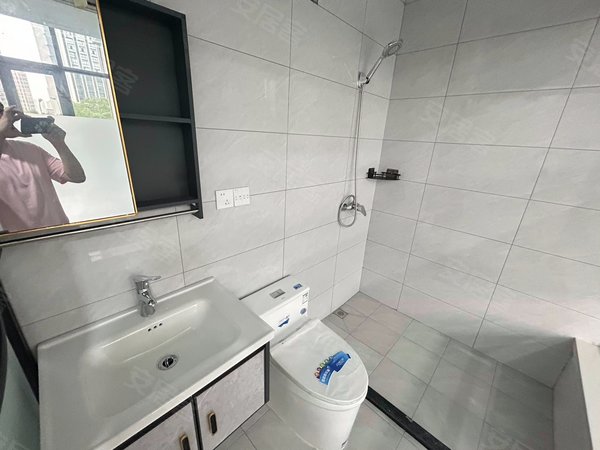 南通开发区能达商务区中港白金大厦中港白金大厦 鑫湖国贸 可短租酒店式公寓 可日租 可月租出租房源真实图片