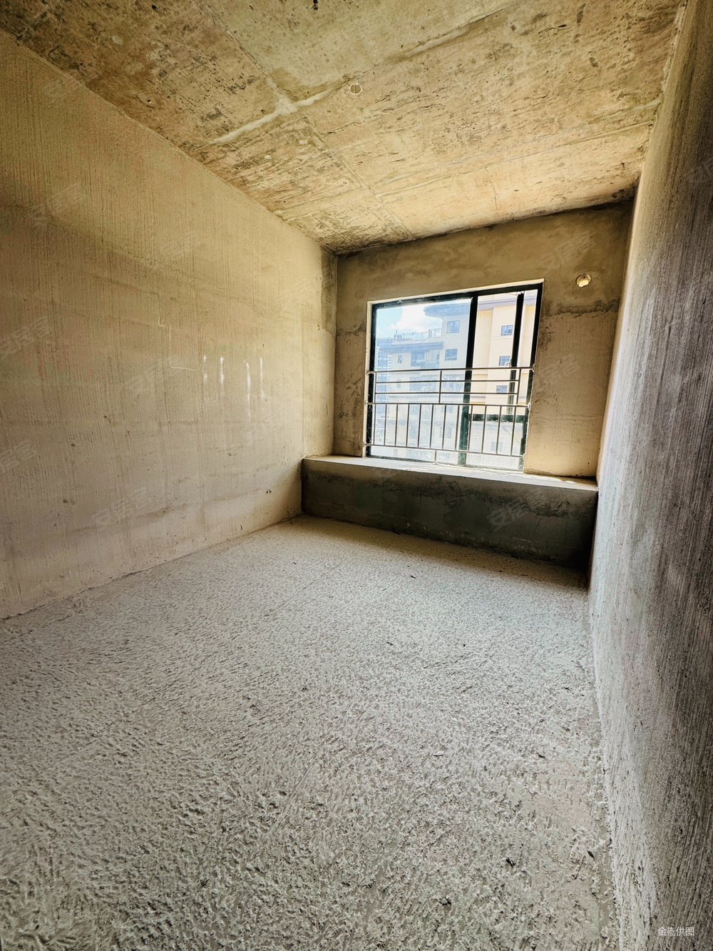 四季贵州椿棠府一期4室2厅2卫145.5㎡南北90万