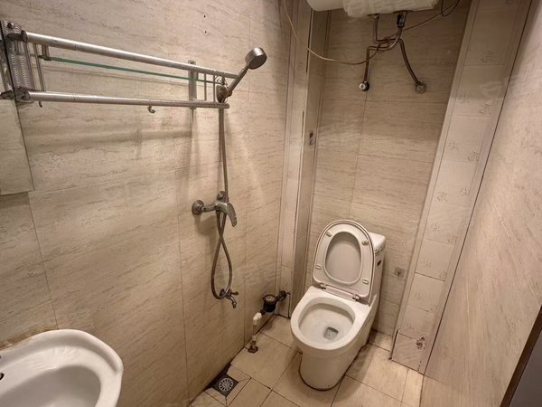 金华浦江县市中心中山花园中山南路精装修公寓 新丰客边上 汽运中心正对面 实拍图片视频出租房源真实图片