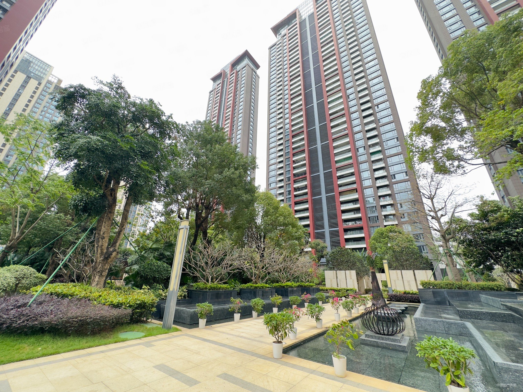 深圳房产网>深圳二手房>宝安二手房>宝安中心区二手房>新锦安壹号公馆