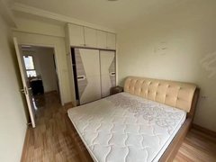 凤城凤凰大街凤城城区东御城电梯98平，二居室，南北通透家具家电齐全年租一万六出租房源真实图片